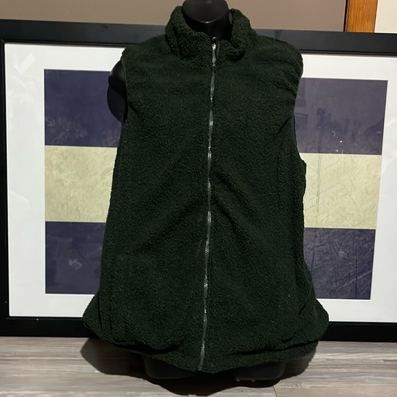 Time and Tru vest XL dark green - Picture 2 of 8